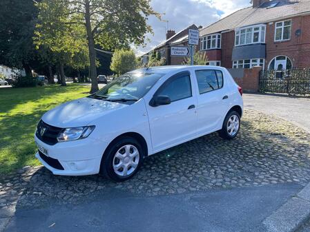 DACIA SANDERO 1.5 Ambiance dCi 90